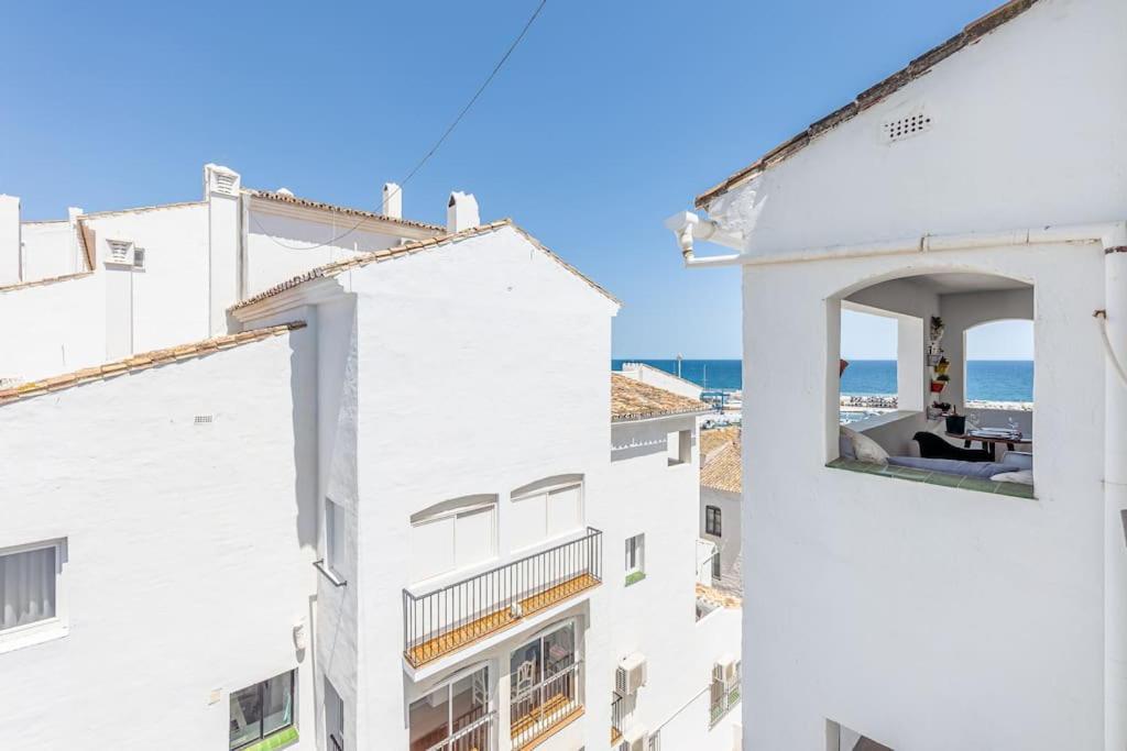 With Sea Views In Puerto Banus Apartment Marbella