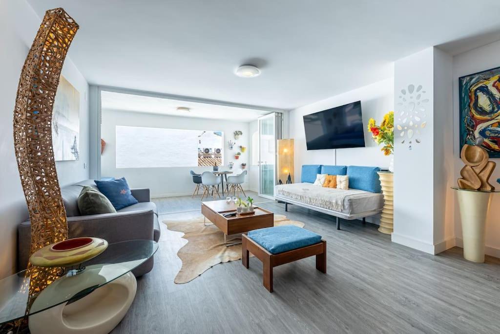 With Sea Views In Puerto Banus Apartment Marbella